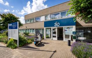 Bedrijfspand De Overmaat 30 Arnhem