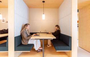 Werkplekken Evert van de Beekstraat 354 Amsterdam