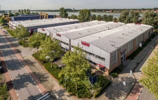 Bedrijfspand Bunsenstraat 17-19 Dordrecht