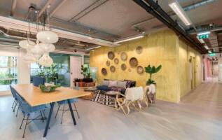 Werkplekken Burgemeester Stramanweg 102-108 Amsterdam