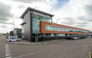 Bedrijfspand Steenhouwerstraat 74-120 Hoogvliet