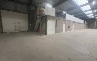 Bedrijfspand De Koumen 84 Hoensbroek