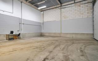 Bedrijfspand Parellaan 25 Hoofddorp