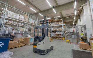 Bedrijfspand Hoeksteen 15 Hoofddorp