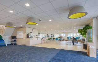 Bedrijfspand Hoeksteen 15 Hoofddorp
