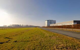 Bedrijfspand Veluwezoom 32 Almere