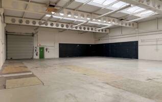 Bedrijfspand Pampuslaan 96 Weesp