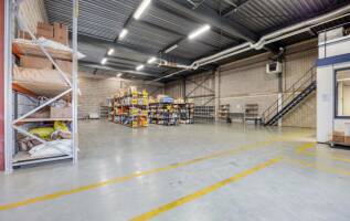 Bedrijfspand Overwegwachter 2 Rotterdam