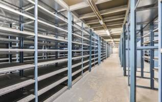 Bedrijfspand Strijthagenweg 127 Kerkrade