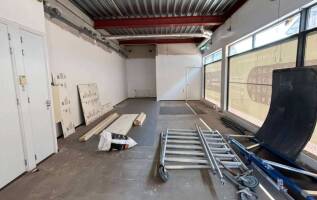 Winkelpand Amstelplein 65 Uithoorn
