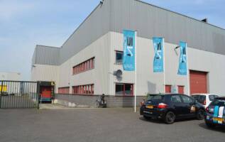 Bedrijfspand Microstraat 2-6 Venray