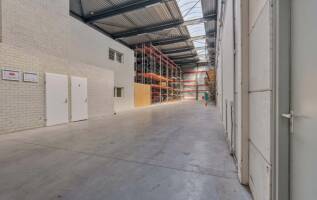 Bedrijfspand Microstraat 2-6 Venray