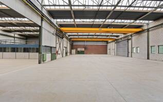 Bedrijfspand Hoofdstraat 11-17 Lottum