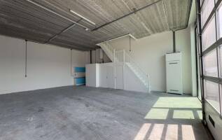 Bedrijfspand Vaartveld 3e Roosendaal