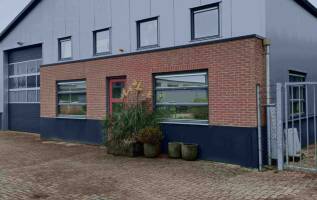 Bedrijfspand Wringen 11 Dieverbrug
