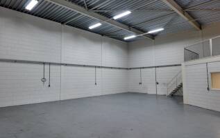 Bedrijfspand Dragonder 9D Valkenswaard