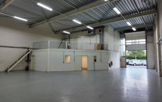 Bedrijfspand Dragonder 9D Valkenswaard