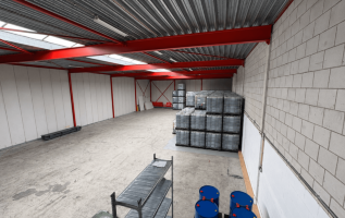 Bedrijfspand Einsteinstraat 37 Dordrecht