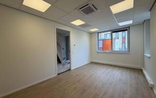 Bedrijfspand Calandstraat 24 Dordrecht