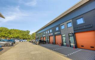 Bedrijfspand Kringloopweg 64 Hendrik-ido-ambacht