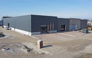Bedrijfspand Lindtsedijk 12E Zwijndrecht