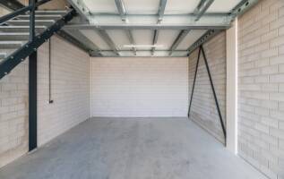Bedrijfspand Pieter Zeemanweg 30H Dordrecht