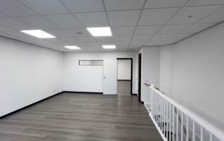 Bedrijfspand Smaragd 400 Dordrecht