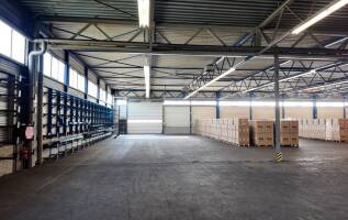 Bedrijfspand John F. Kennedylaan 28 Valkenswaard