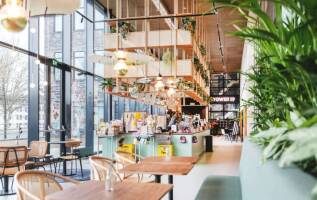 Bedrijfspand Landdrostdreef 124 Almere