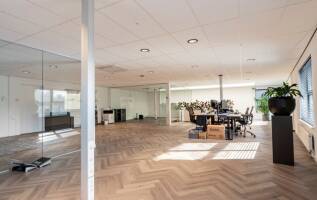 Bedrijfspand Dragonder 33 Valkenswaard