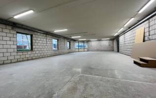 Bedrijfspand Pieter Zeemanweg 121 Dordrecht