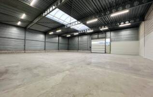 Bedrijfspand Pieter Zeemanweg 121 Dordrecht