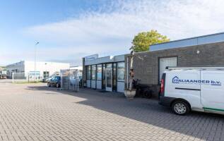 Bedrijfspand Bart van Slobbestraat 6 Eygelshoven