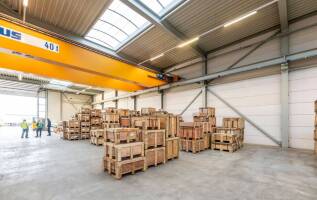 Bedrijfspand Heliotroopring 300 Dordrecht