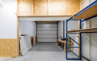 Bedrijfspand Toermalijnring 916 Dordrecht