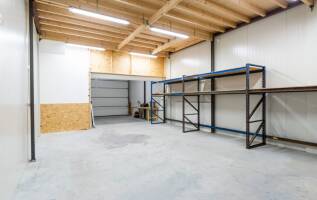 Bedrijfspand Toermalijnring 916 Dordrecht