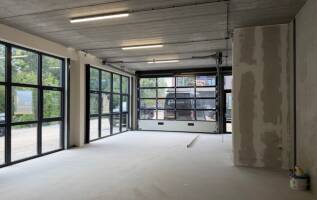 Bedrijfspand Kamerlingh Onnesweg 2B 8 Dordrecht
