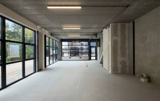 Bedrijfspand Kamerlingh Onnesweg 2B 8 Dordrecht
