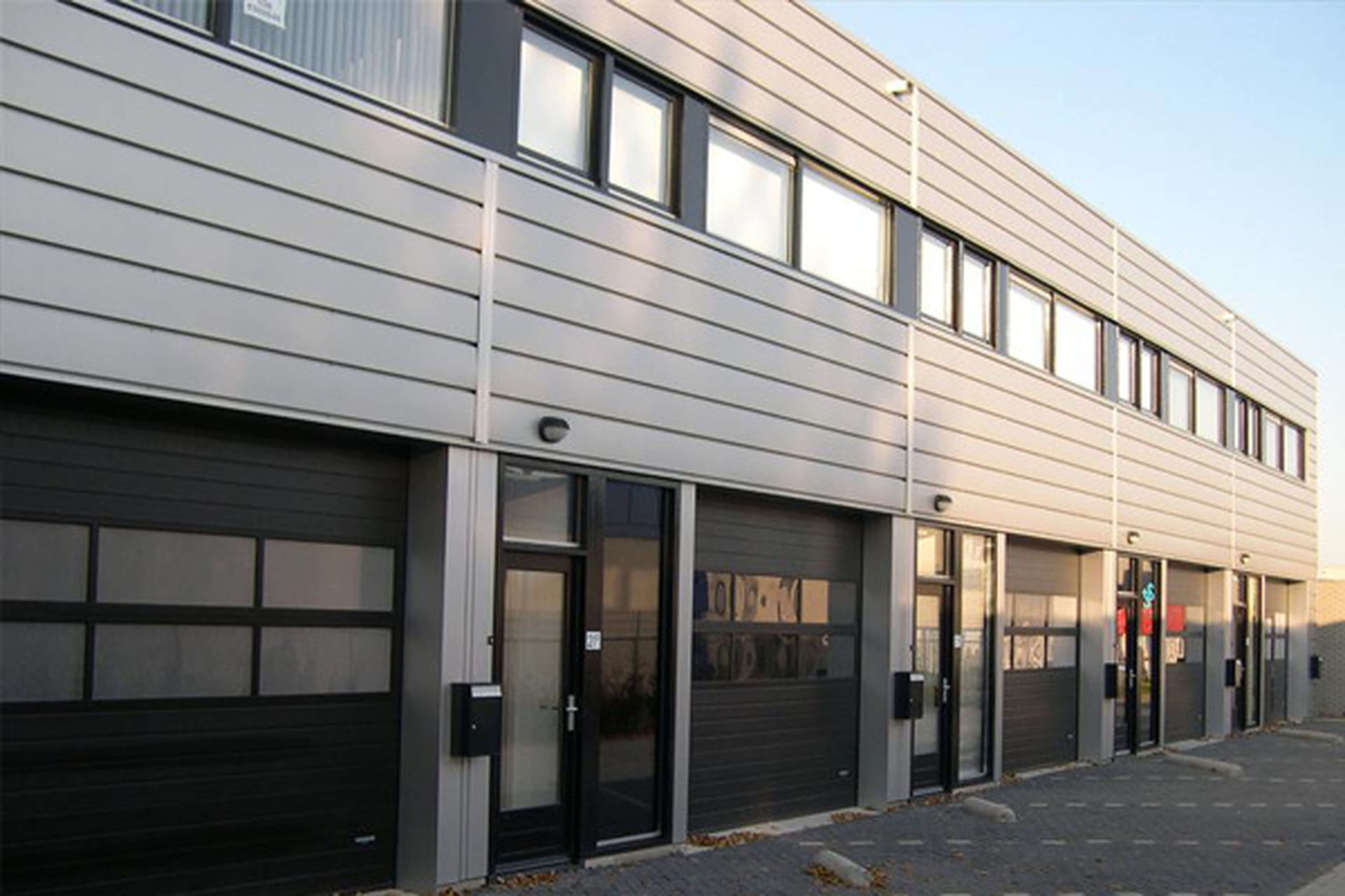 Bedrijfspand Operetteweg 21-23 Almere