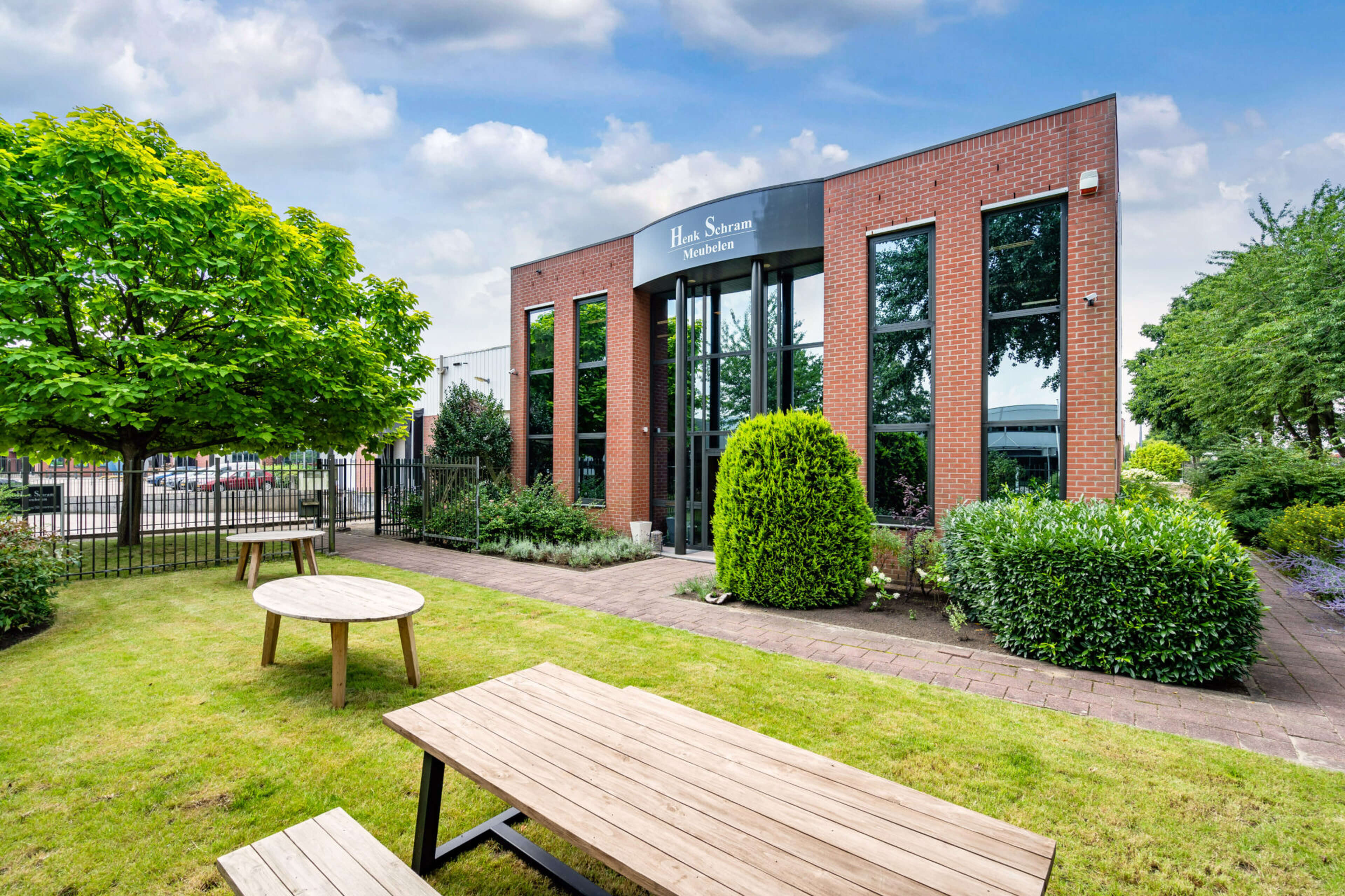 Kantoorruimte Versterkerstraat 2-4 Almere