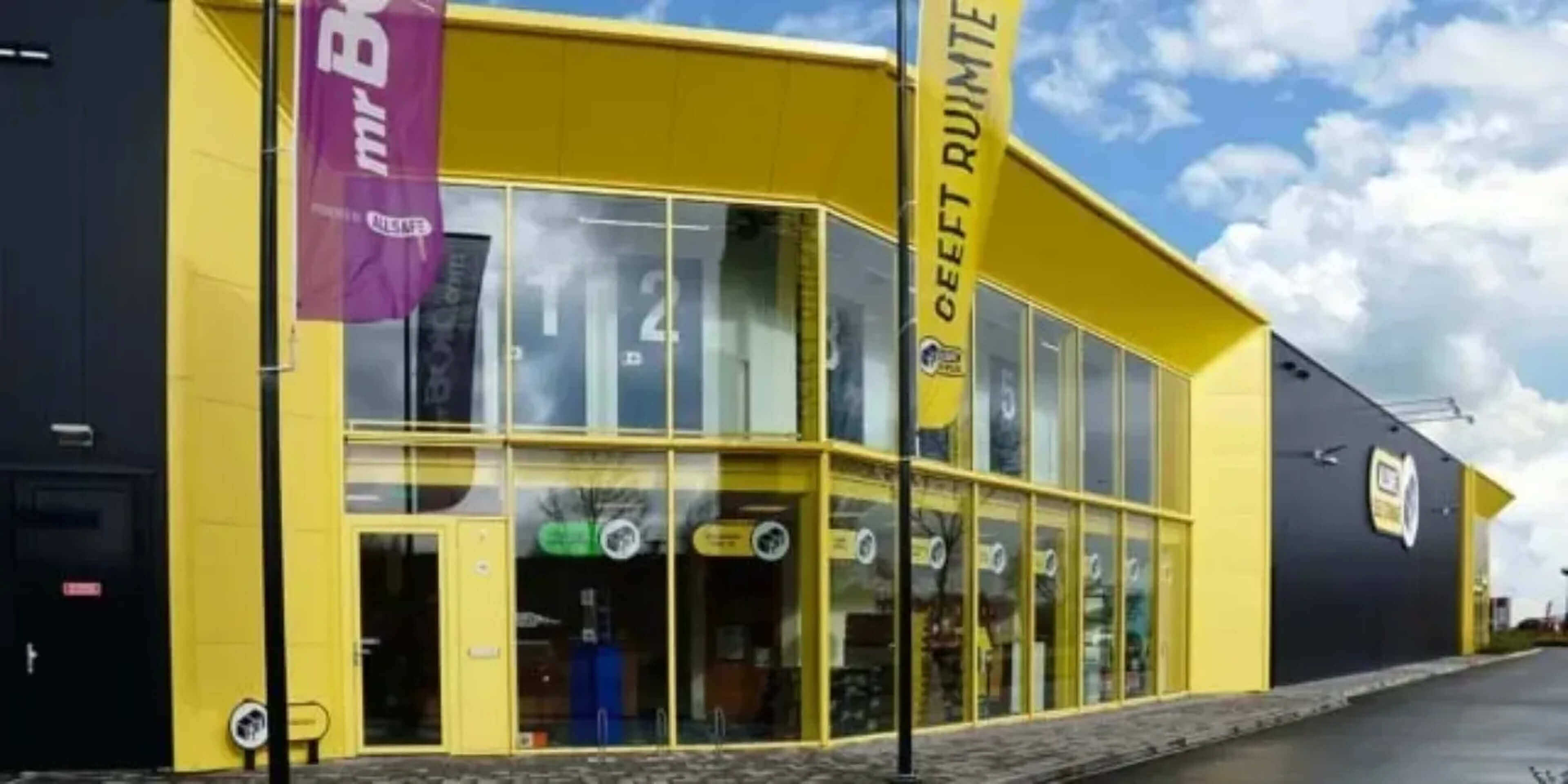 Self storage Tijnjedijk 19 Leeuwarden