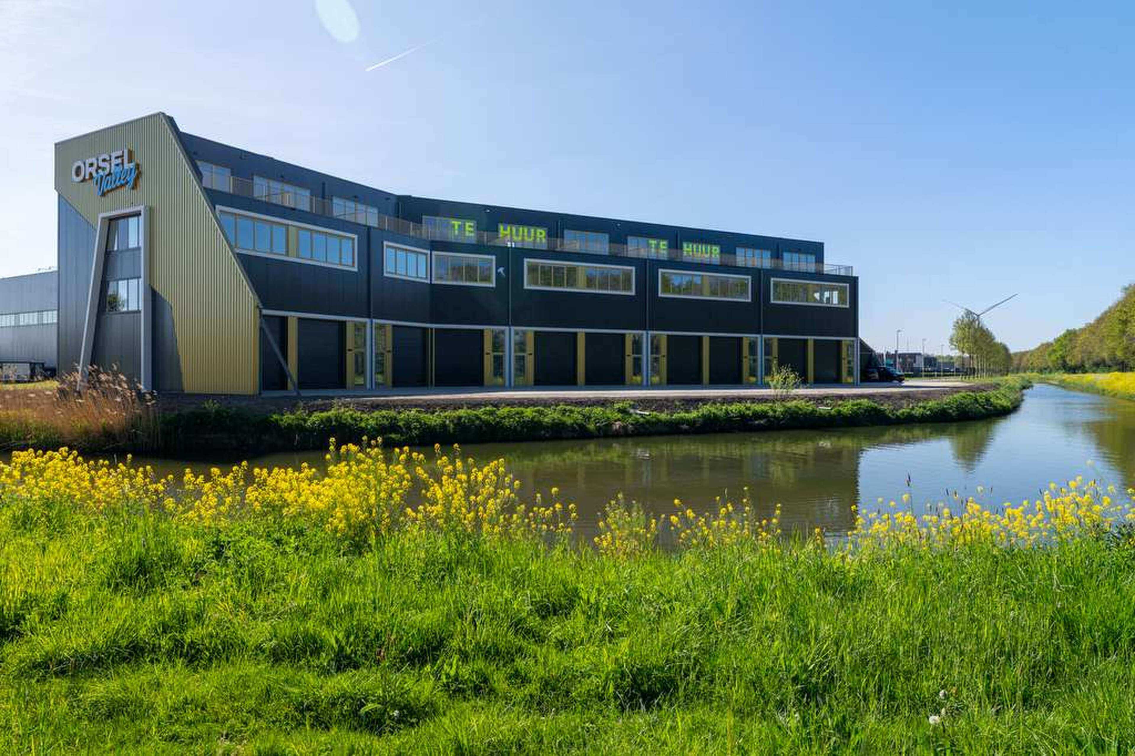 Bedrijfspand Dijkleger 1D Vianen