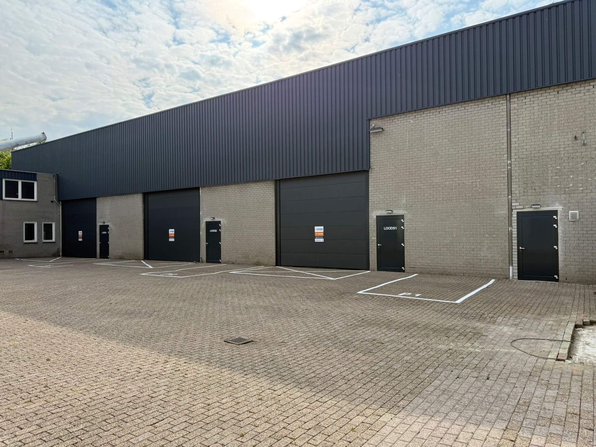 Bedrijfspand Karveelweg 29 Maastricht