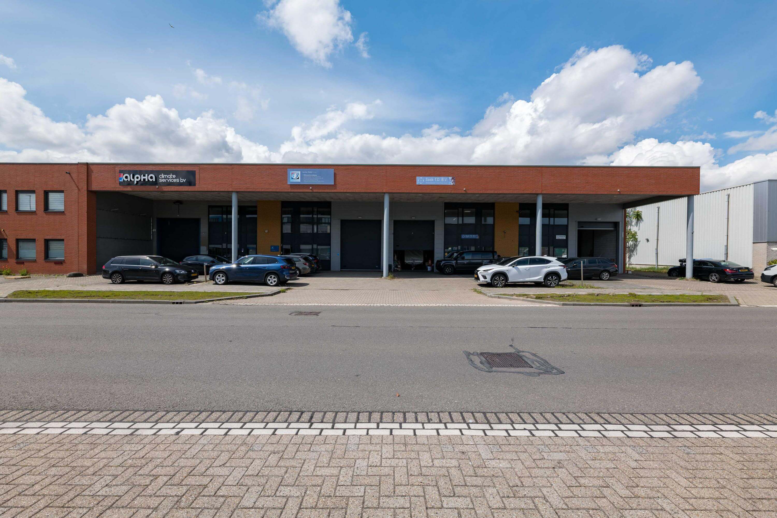 Bedrijfspand Koddeweg 7 Hoogvliet Rotterdam