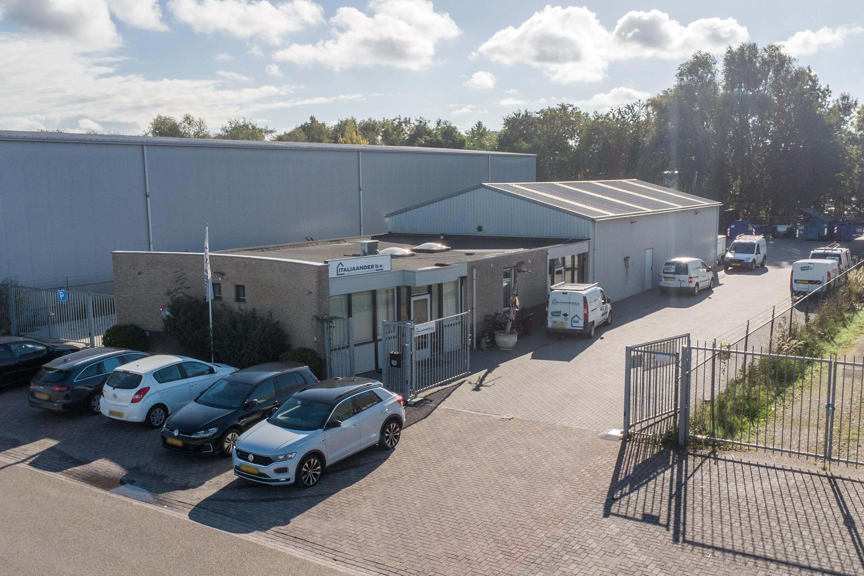 Bedrijfspand Bart van Slobbestraat 6 Eygelshoven